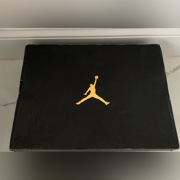 Aqua Air Jordan 12 Retro (Women’s Size 8/Kid’s 6) - Picture 5 of 6